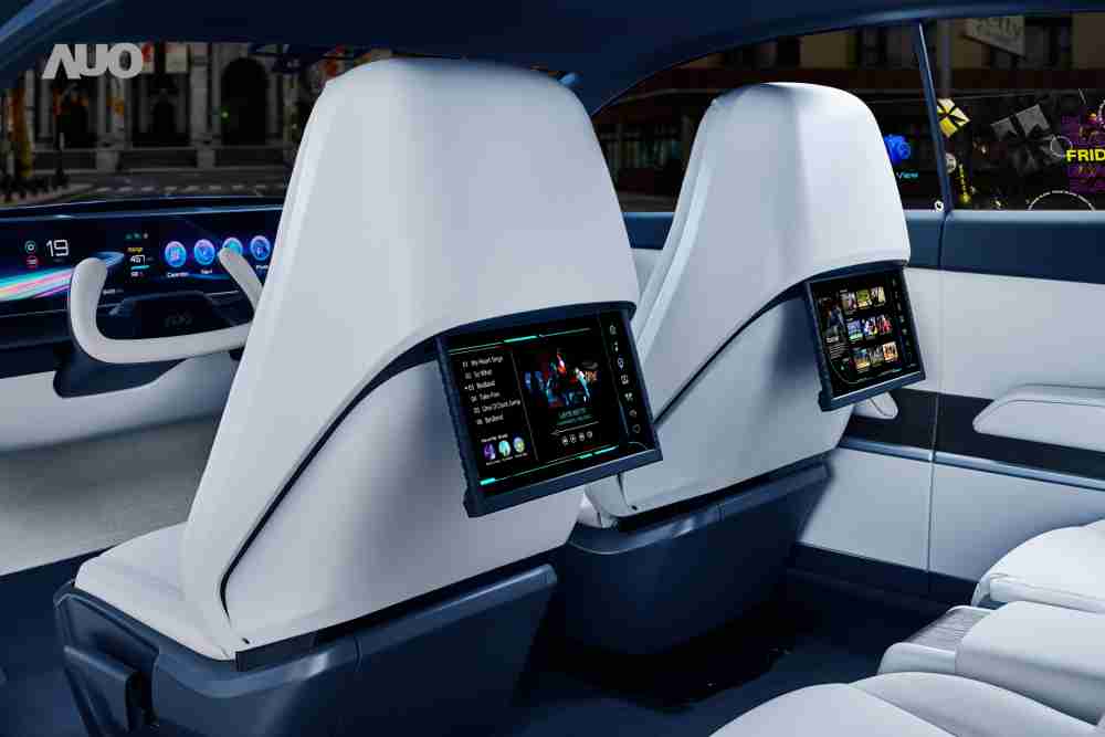 彩霸王将于CES 展示全新Smart Cockpit 2024，，，，可紧密串连使用者多元需求，，，并革新座舱内部的应用和设计，，带来身历其境且引人入胜的视觉飨宴，，，，满足驾乘人员的全方位体验